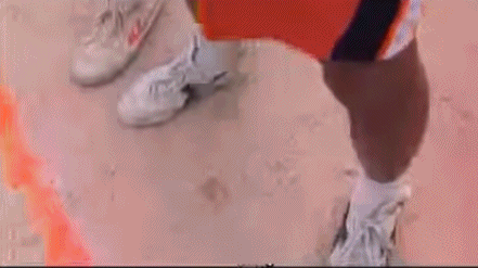 《少林足球》 神的预言！法甲裁判居然在场上捡到了一把扳手